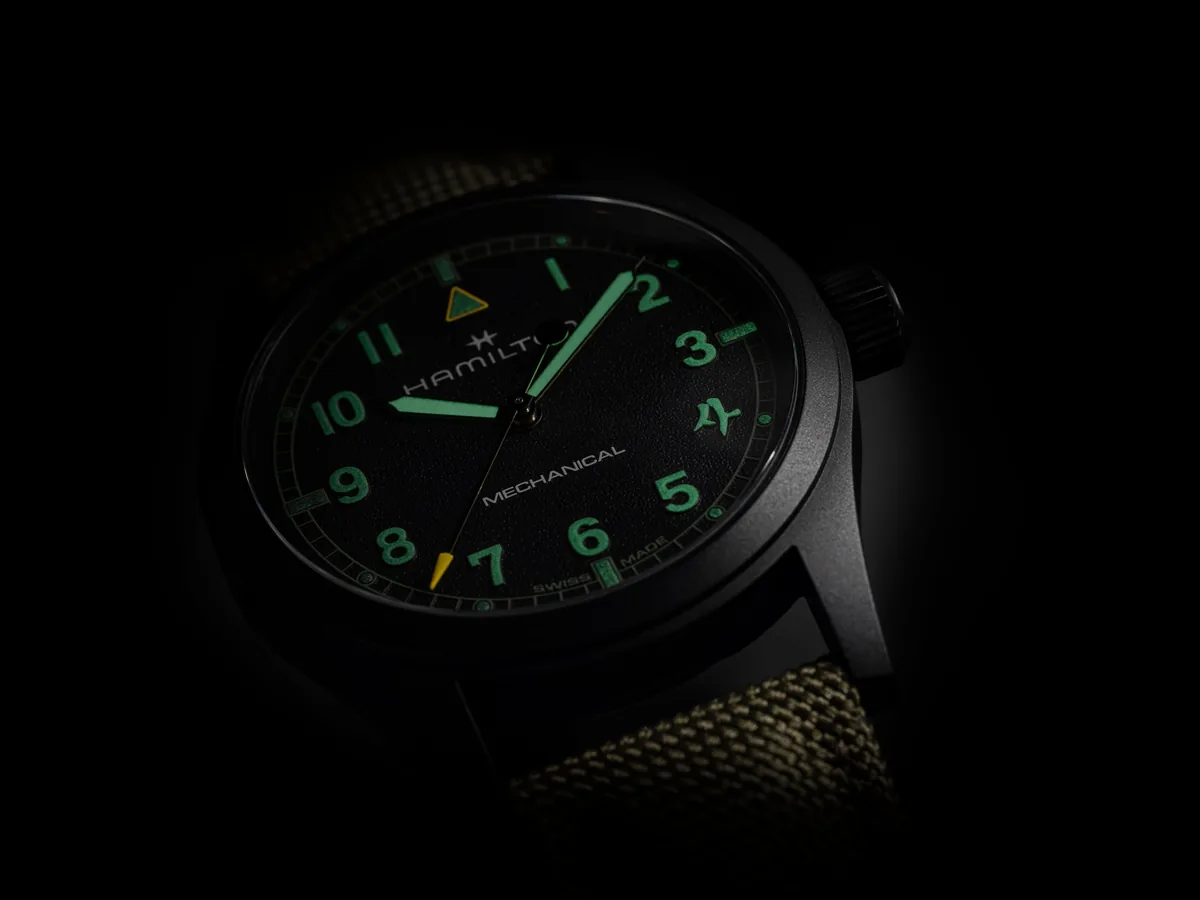 Hamilton Khaki Field Mechanical 38 COD Super-LumiNova Grade X2 official press photo