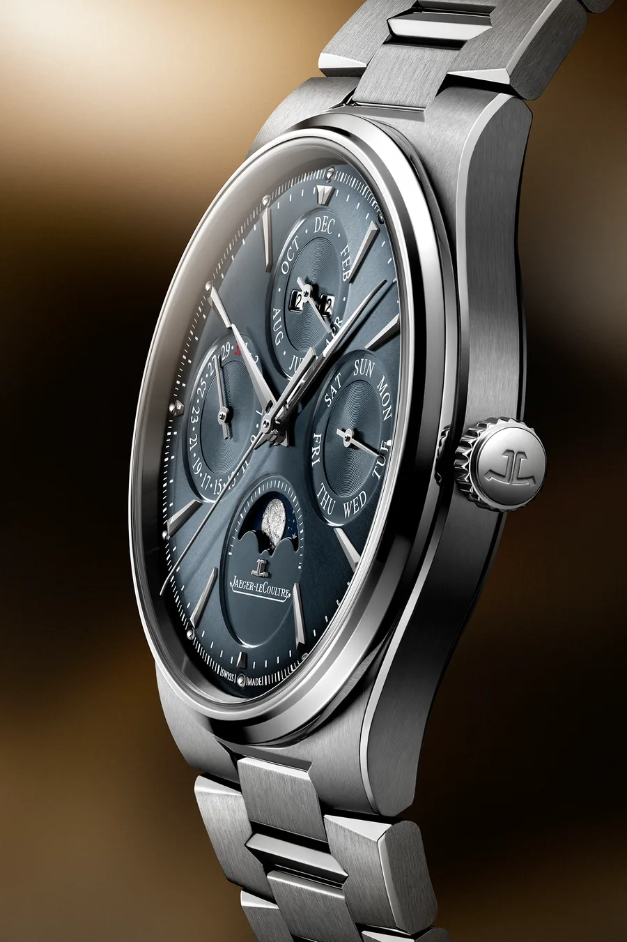 Jaeger-LeCoultre Master Control Chronomètre Perpetual Calendar Q4178180 steel dial close-up official press photo